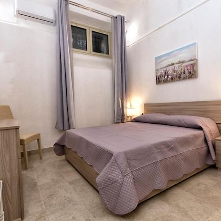 Garden House: Apartments And Rooms For Holidays Παλέρμο Εξωτερικό φωτογραφία