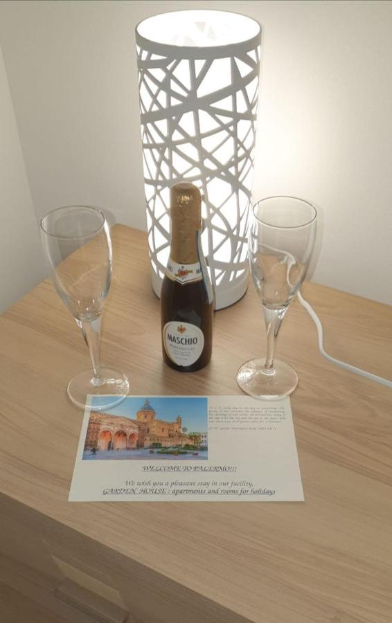 Garden House: Apartments And Rooms For Holidays Παλέρμο Εξωτερικό φωτογραφία